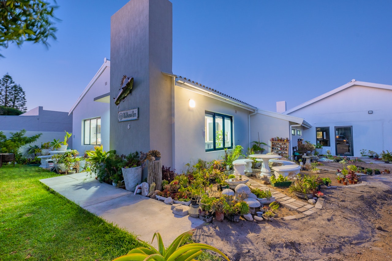 Struisbaai Accommodation at  | Viya