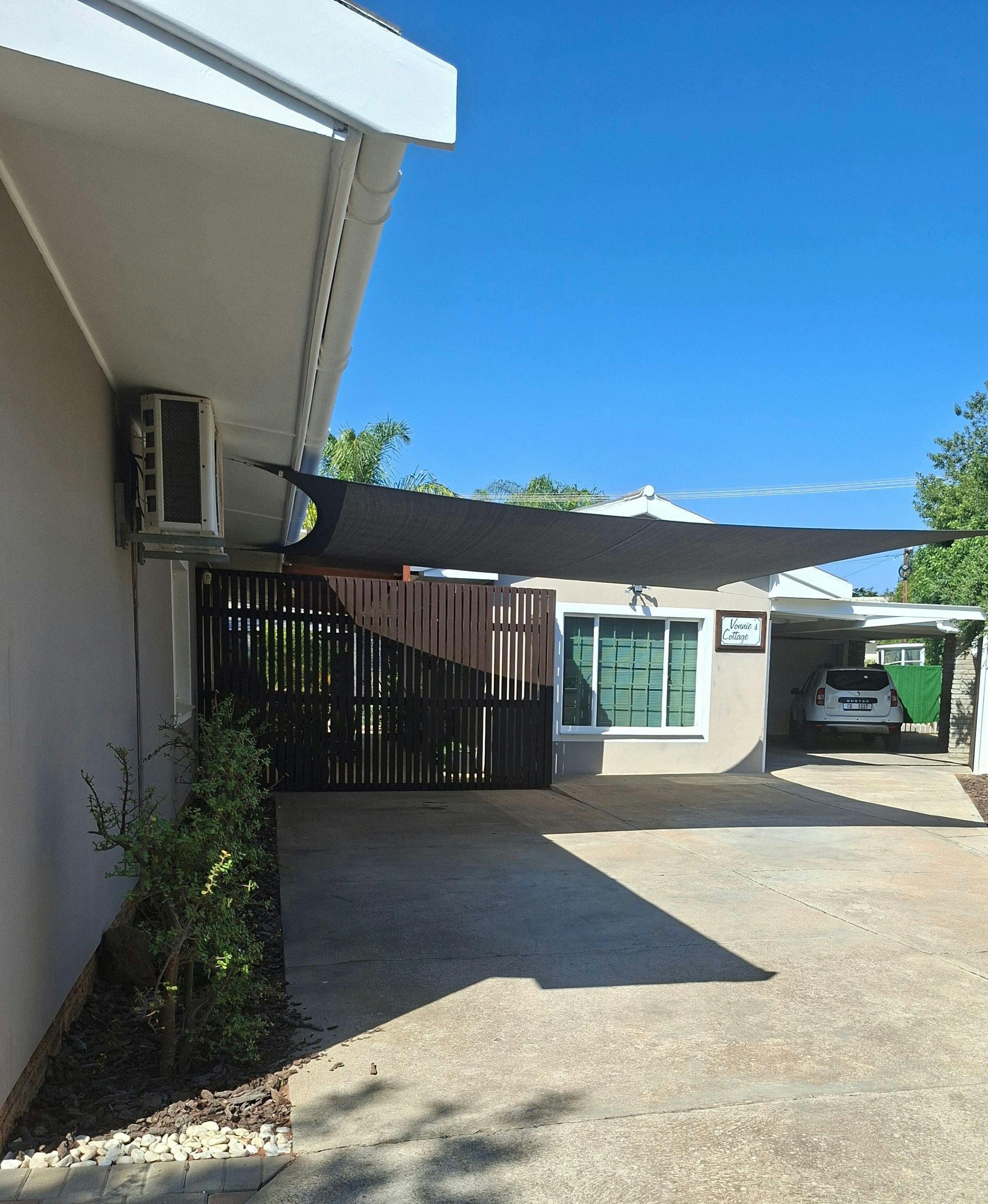 Voni's Cottages image no 5 of 5
