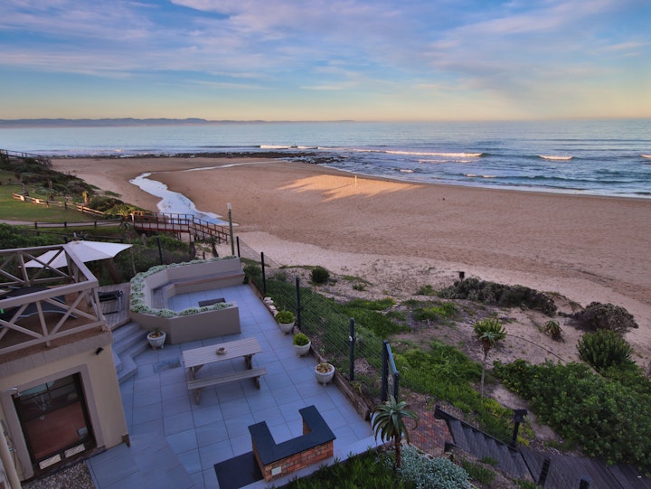 Eastern Cape Accommodation at On the Beach Guest House and Suites | Viya