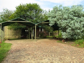 Cradle Of Humankind Accommodation at Stone Hill - Paperbark Thorn Tree Cottage | Viya