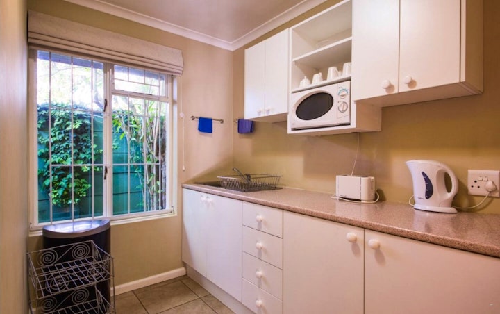 Southern Suburbs Accommodation at Squirrel's End Guest Cottage | Viya