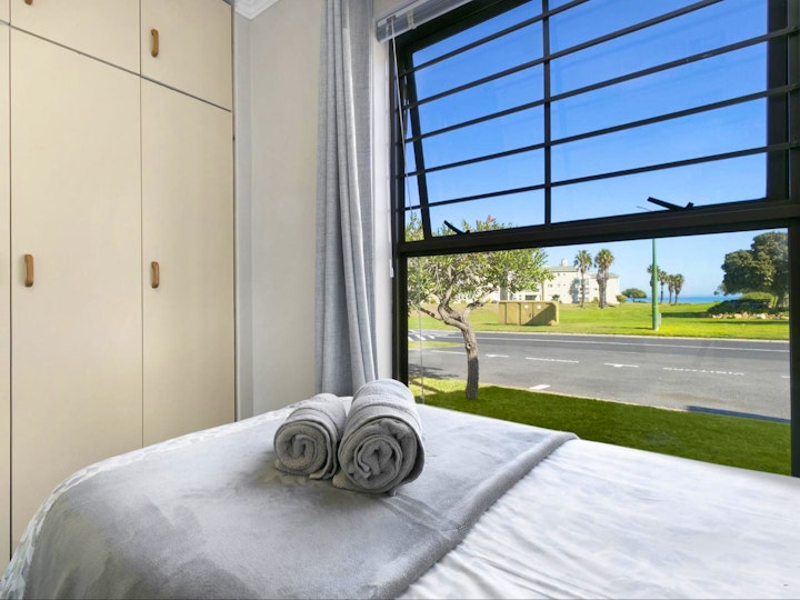 Cape Town Accommodation at Laguna Beach B8 | Viya