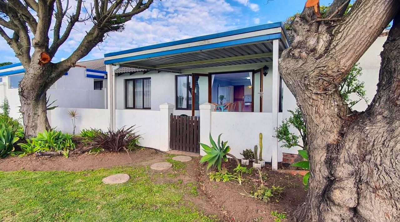 Jeffreys Bay Accommodation at  | Viya