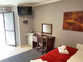 Free State Accommodation at Ehrlichpark Lodge | Viya