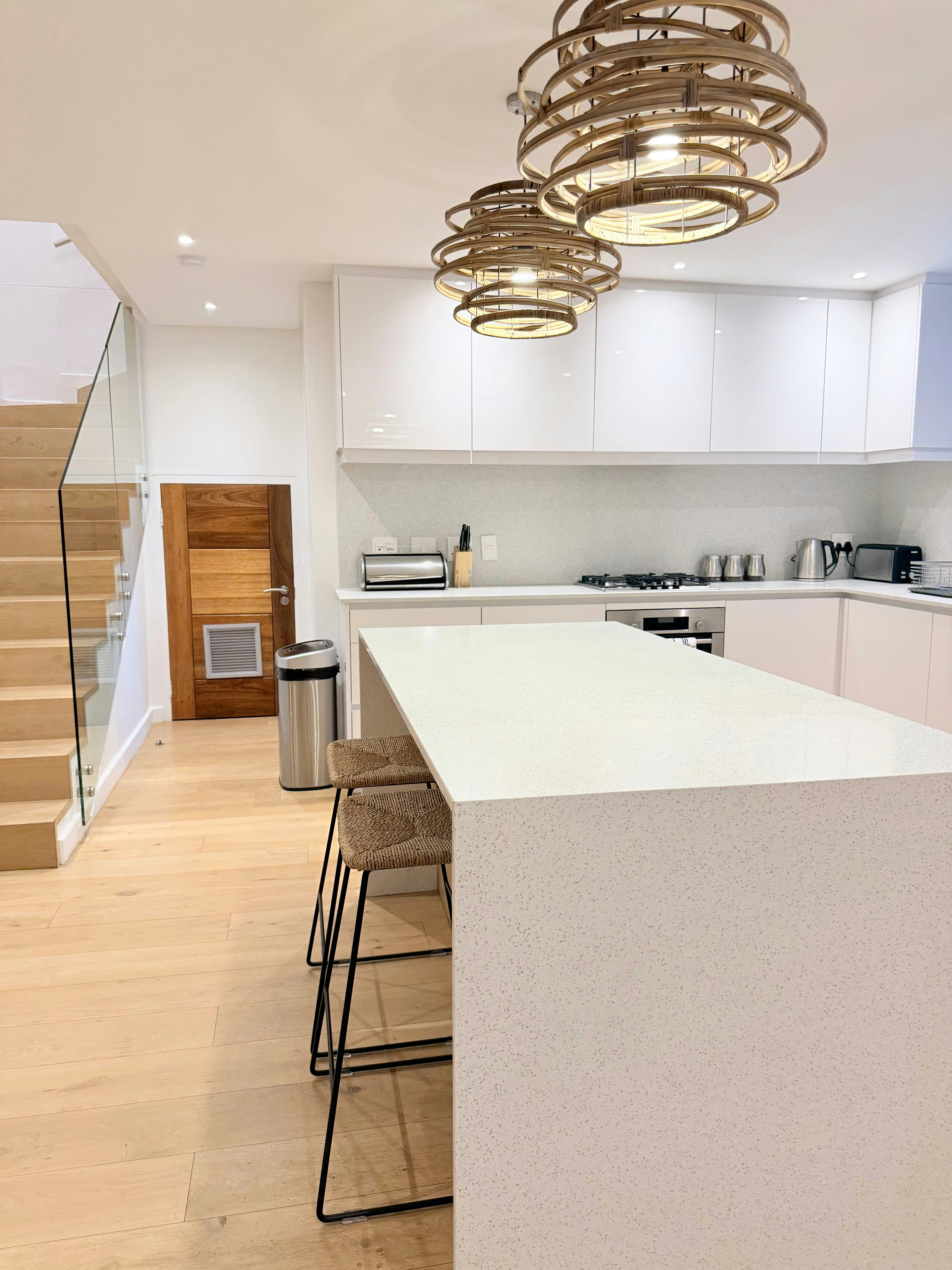 3 Bed 3 Bath Penthouse ICP606 image no 45 of 86