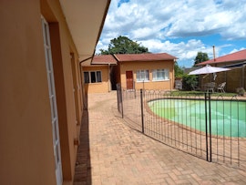 West Rand Accommodation at Amberlight Guest Accommodation | Viya