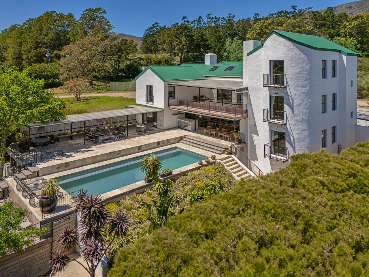 Hermanus Accommodation at  | Viya