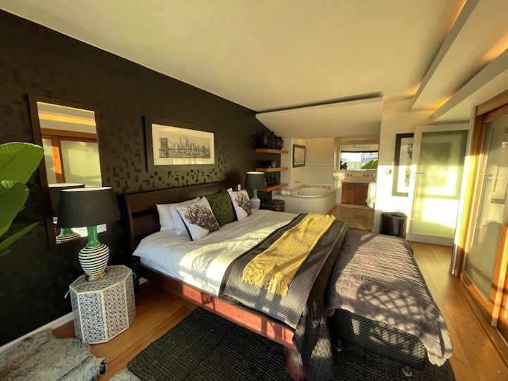 Cape Town Accommodation at Clifton Beachfront Executive Apartment | Viya