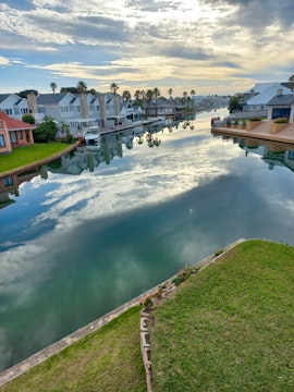 Jeffreys Bay Accommodation at Marina Martinique B&B | Viya