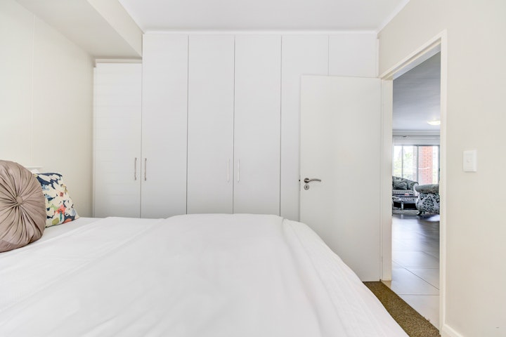 Northern Suburbs Accommodation at UniqueStay Mayfair 3 Bedroom Apartment | Viya