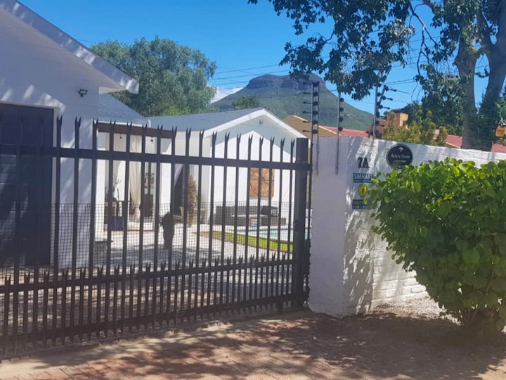 Eastern Cape Accommodation at Acacia Home | Viya