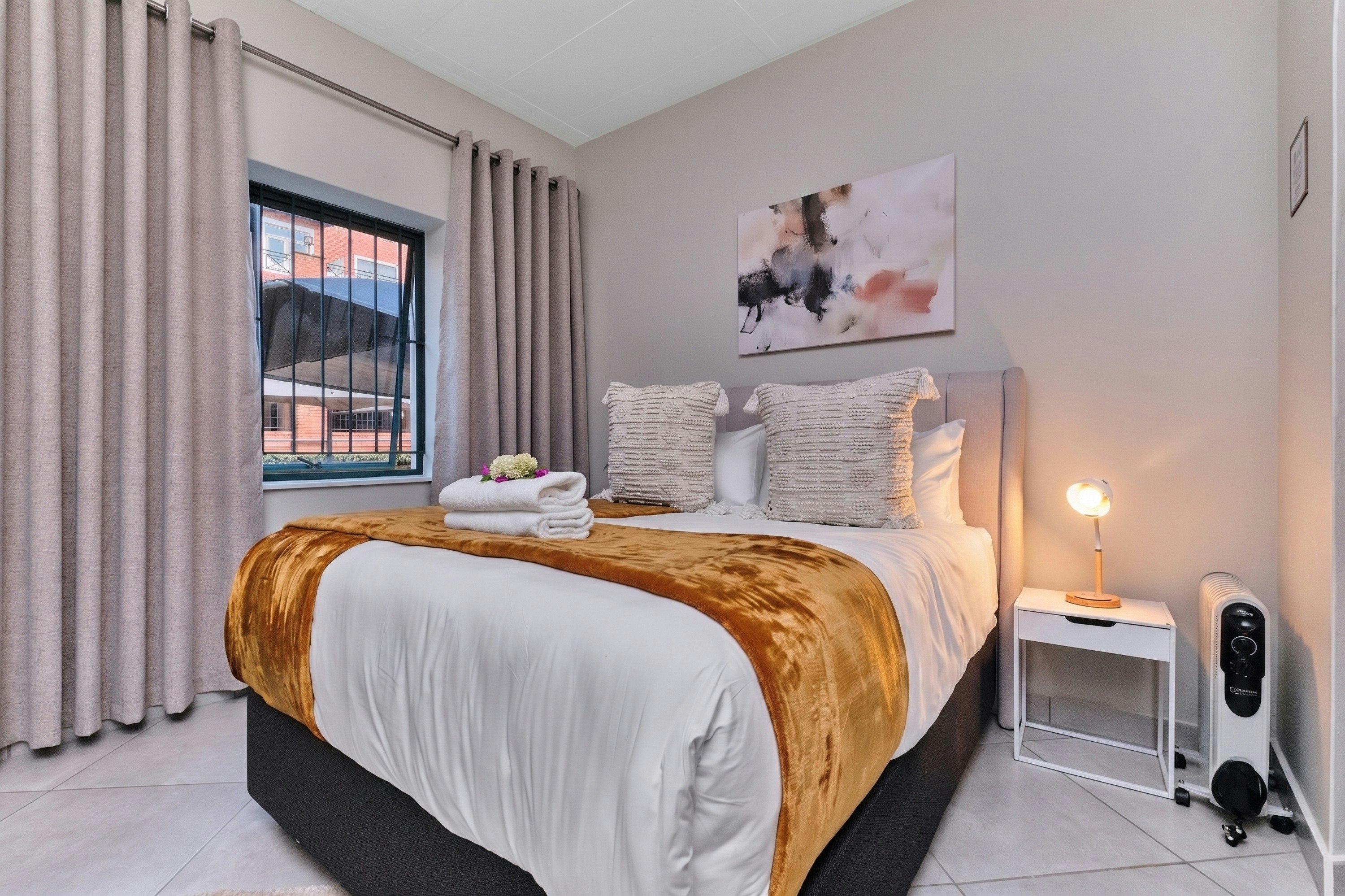 Illovo Urban Studio Retreat image no 1 of 31