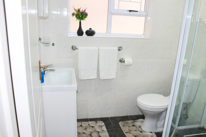Overberg Accommodation at J&Y Self-Catering Suite | Viya