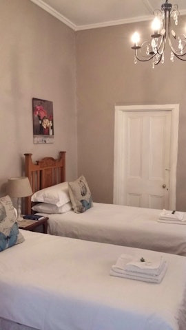 Karoo Accommodation at Sterland La Pari Pari & Bay Window | Viya