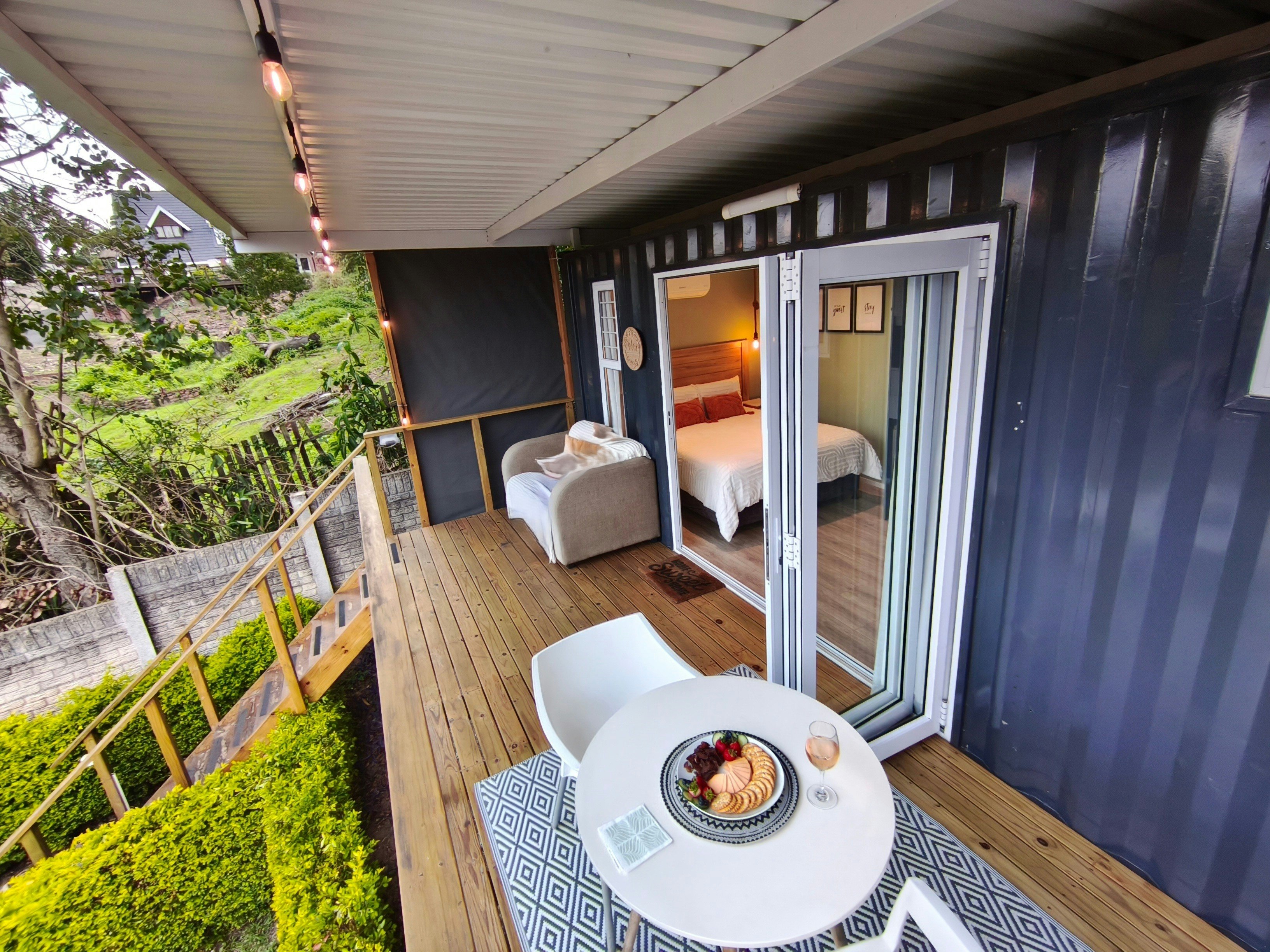 Container Cottage image no 2 of 20