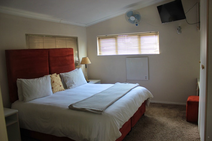 Northern Suburbs Accommodation at Three Arches Guest House | Viya