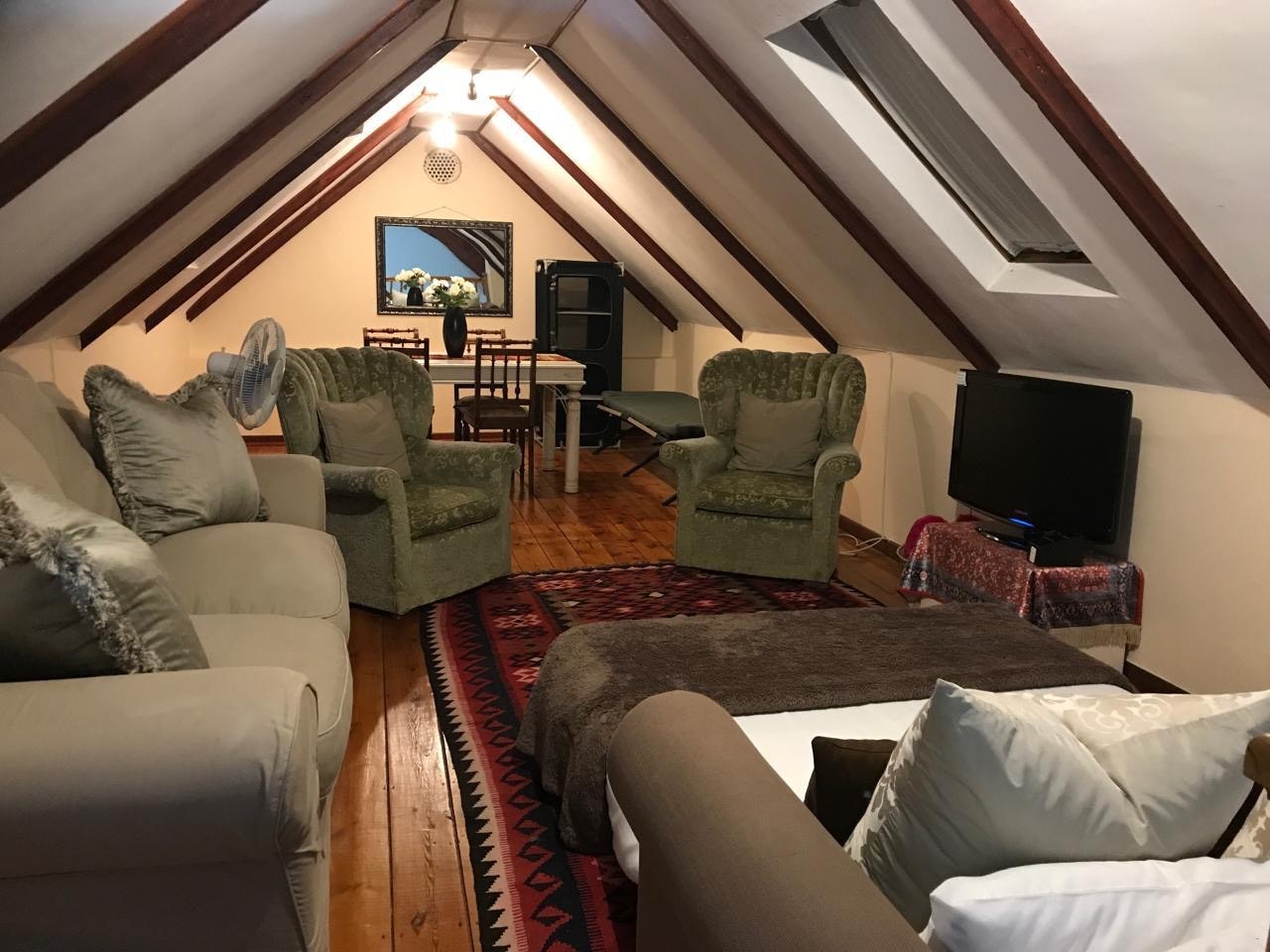 Paarl Central Apartment image no 4 of 14