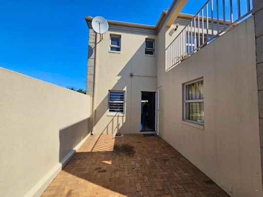 Bloubergstrand Accommodation at  | Viya