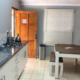 Kruger National Park South Accommodation at Kafupi Cottage | Viya