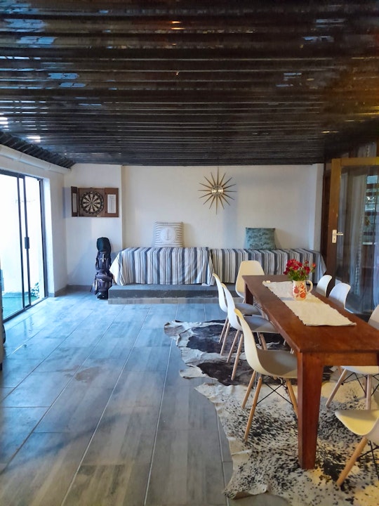 Jeffreys Bay Accommodation at  | Viya