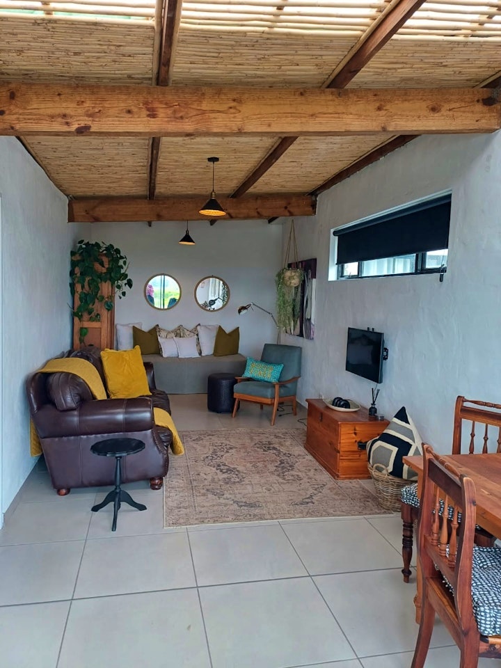 Western Cape Accommodation at Vyfster Farm Cottage | Viya