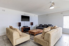 Margate Accommodation at SeaMoon Beach House | Viya