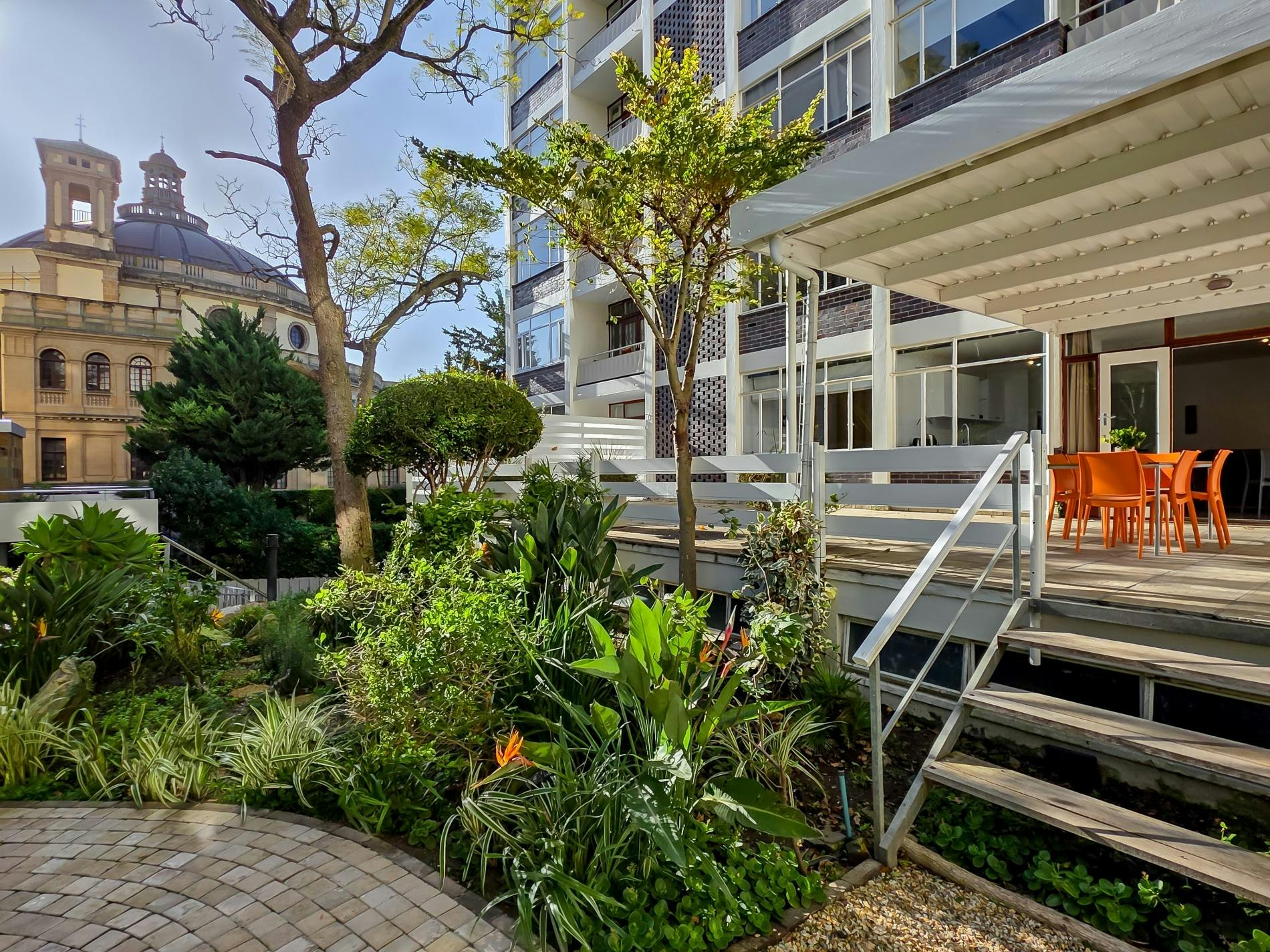 St Martini Gardens Garden Apartment image no 2 of 36