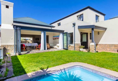  at 4 Carnoustie Drive | TravelGround