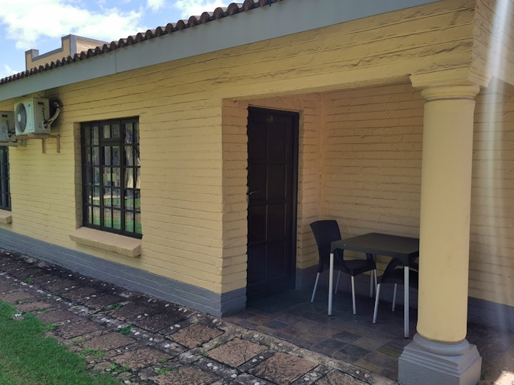 Panorama Route Accommodation at Floreat Riverside Lodge | Viya