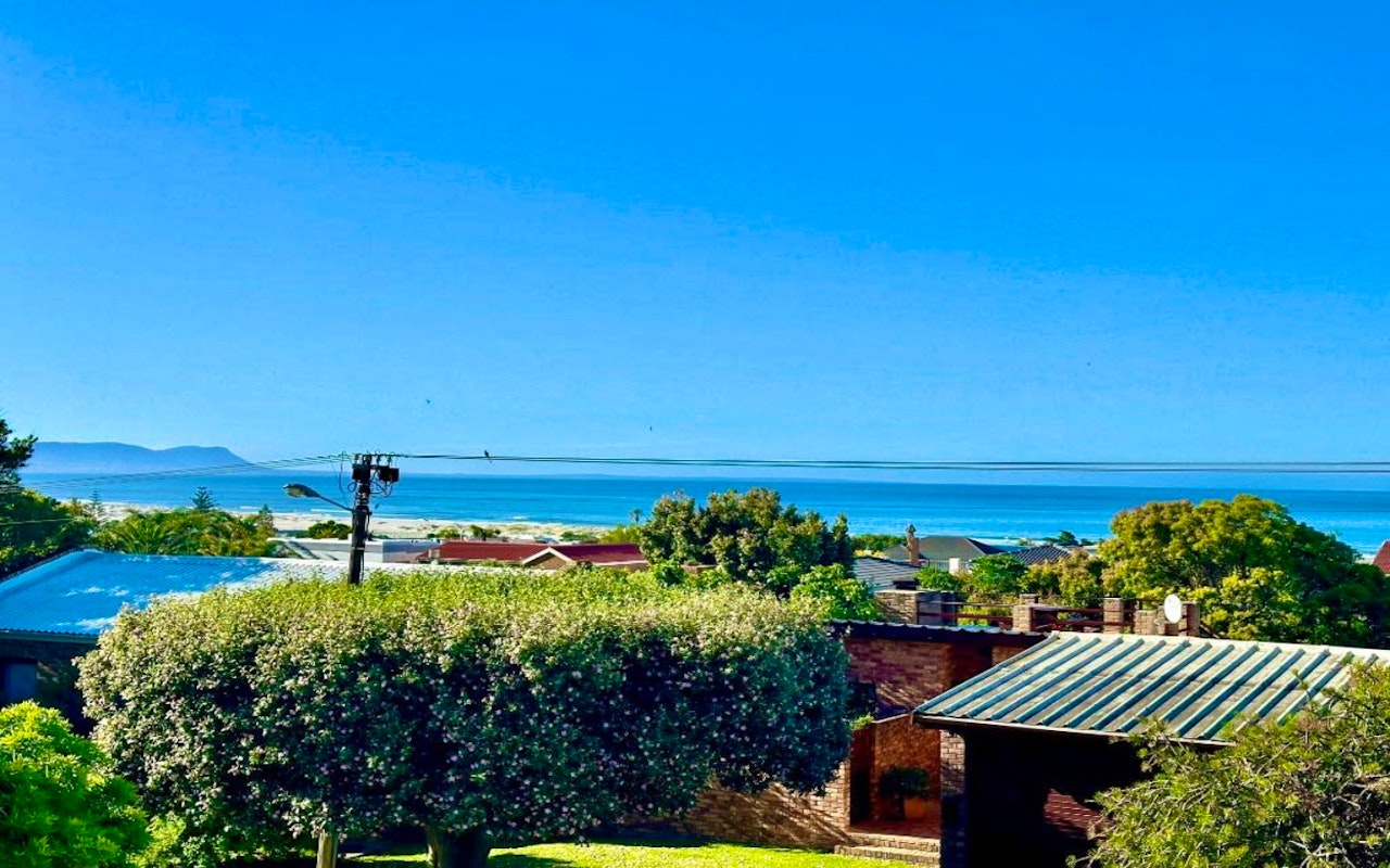 Hermanus Accommodation at  | Viya