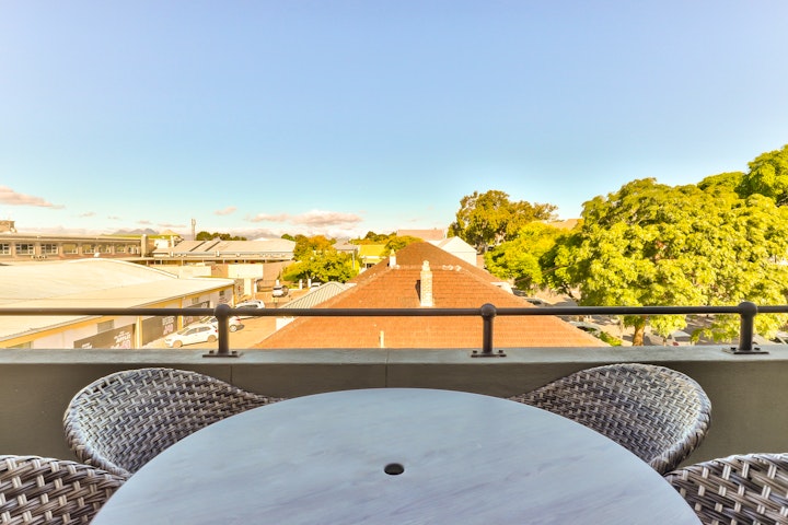 Cape Town Accommodation at 106 On Heritage Square | Viya