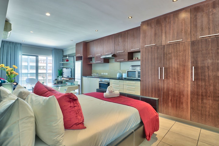 Cape Town Accommodation at Icon Luxury Studio Apartment | Viya