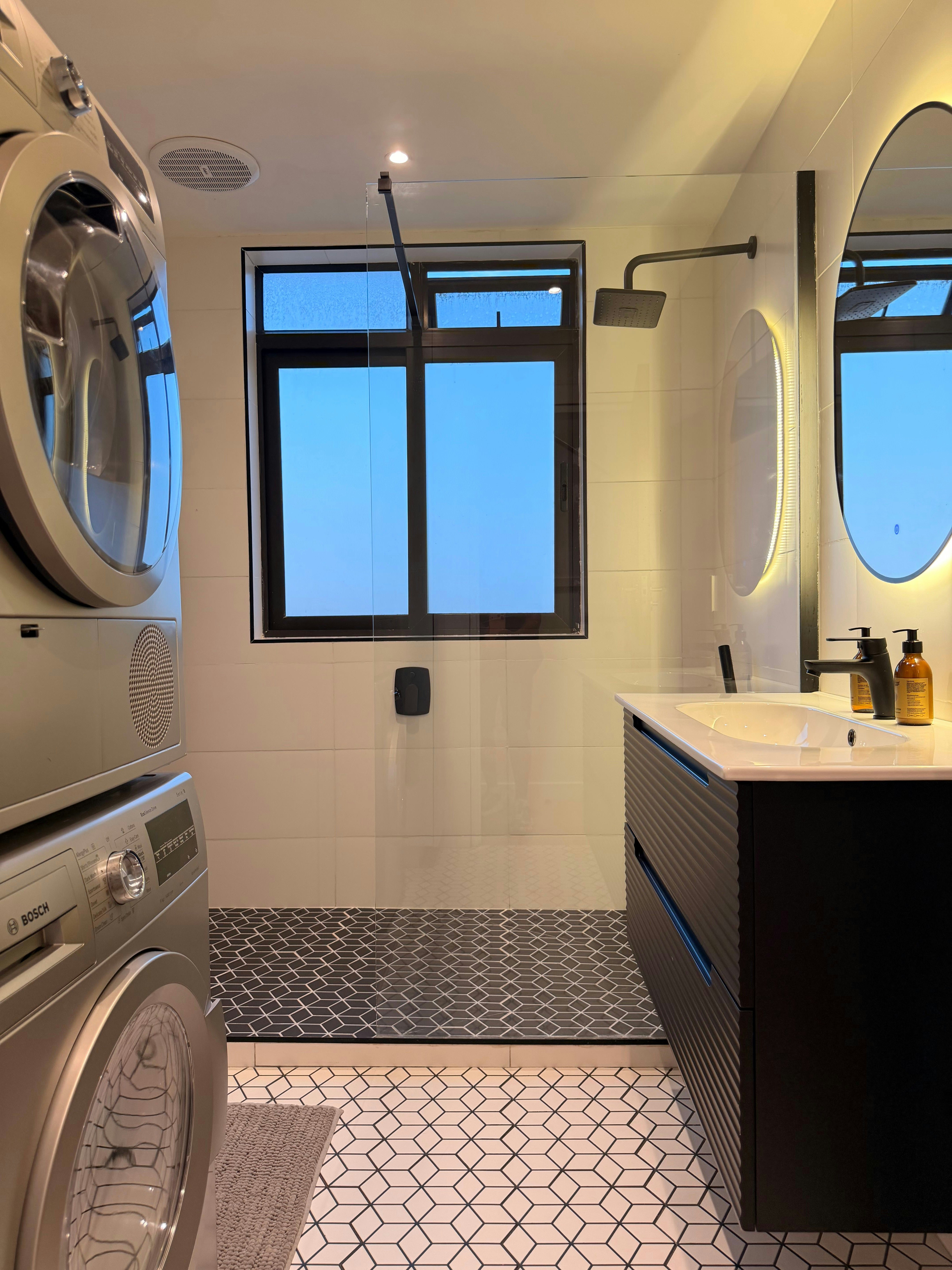 3 Bed 3 Bath Penthouse ICP606 image no 57 of 86