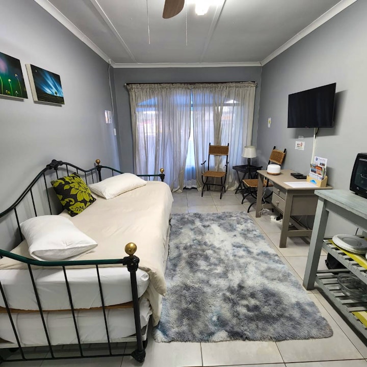 Cape Town Accommodation at Studio 27 | Viya