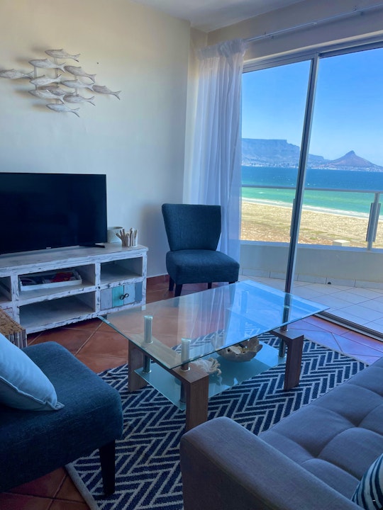 Bloubergstrand Accommodation at  | Viya