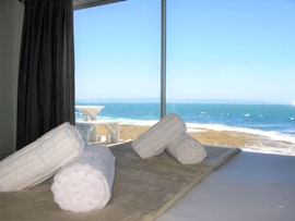 Overberg Accommodation at Beachfront Cottage - Hermanus Whale View | Viya