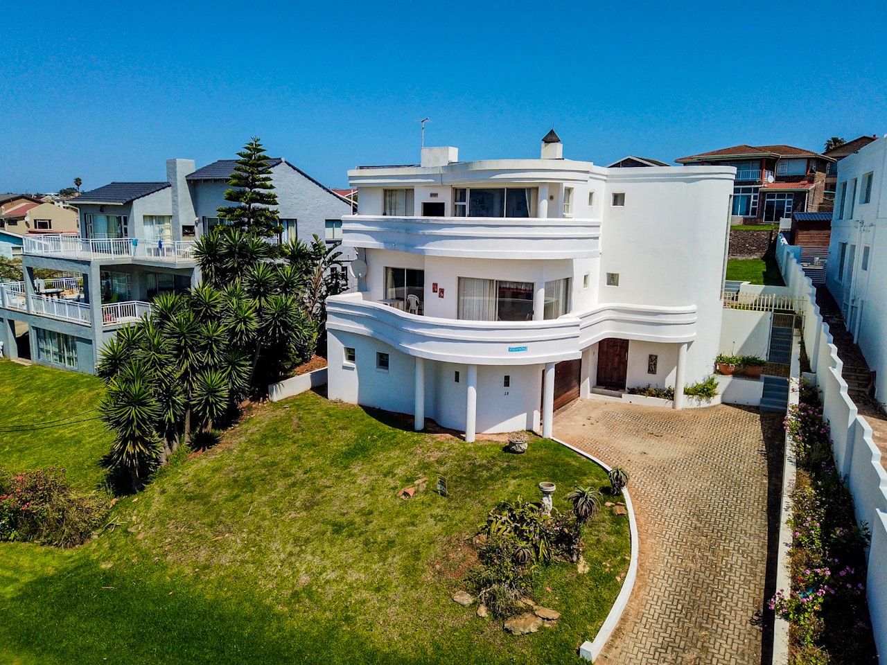 Jeffreys Bay Accommodation at  | Viya