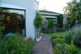 Stellenbosch Accommodation at Kaneeltjie Woning | Viya