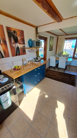 Overberg Accommodation at Lili Ellipsis | Viya