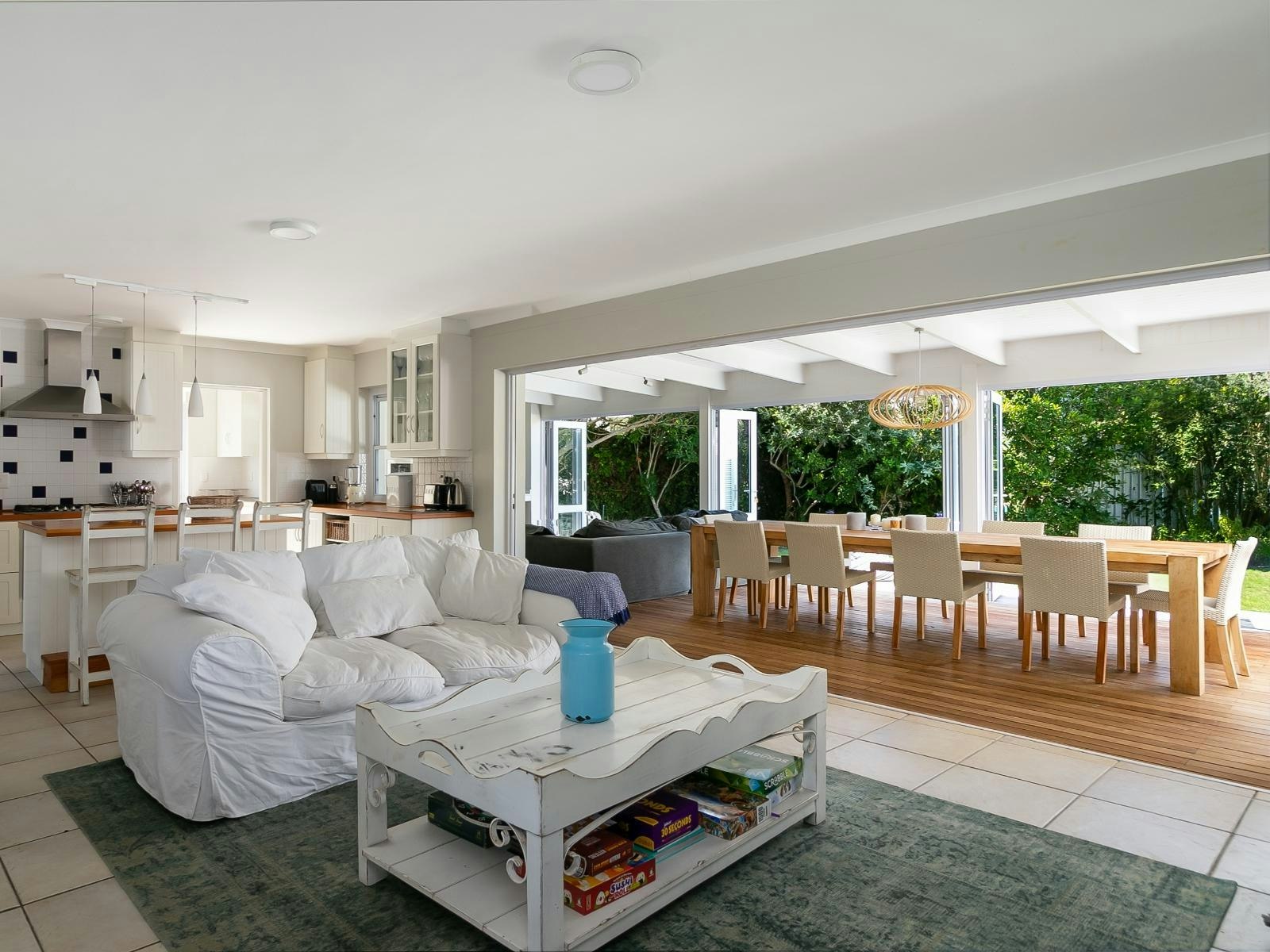 Comfy Home on Thesen with pool image no 7 of 39