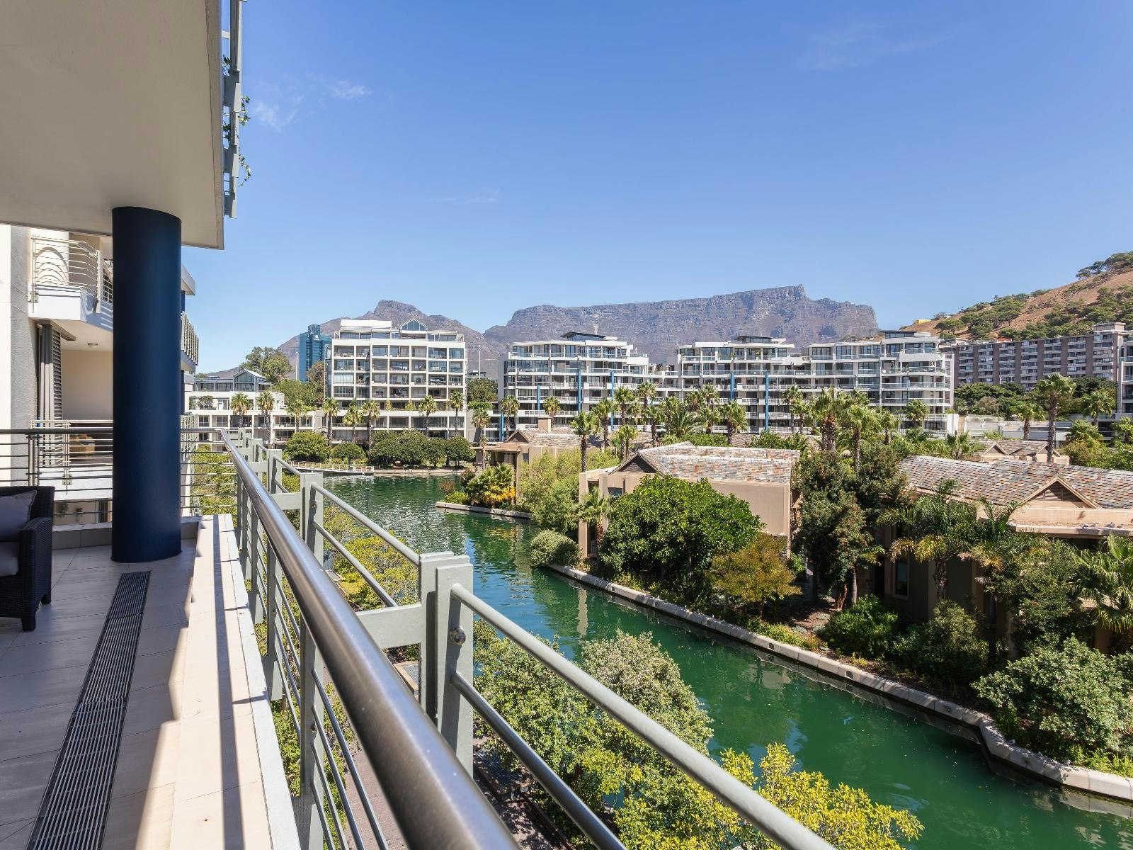 Mountain Marina - One Bedroom Premier 8 image no 1 of 21
