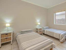 Struisbaai Accommodation at Ocean View 25 | Viya