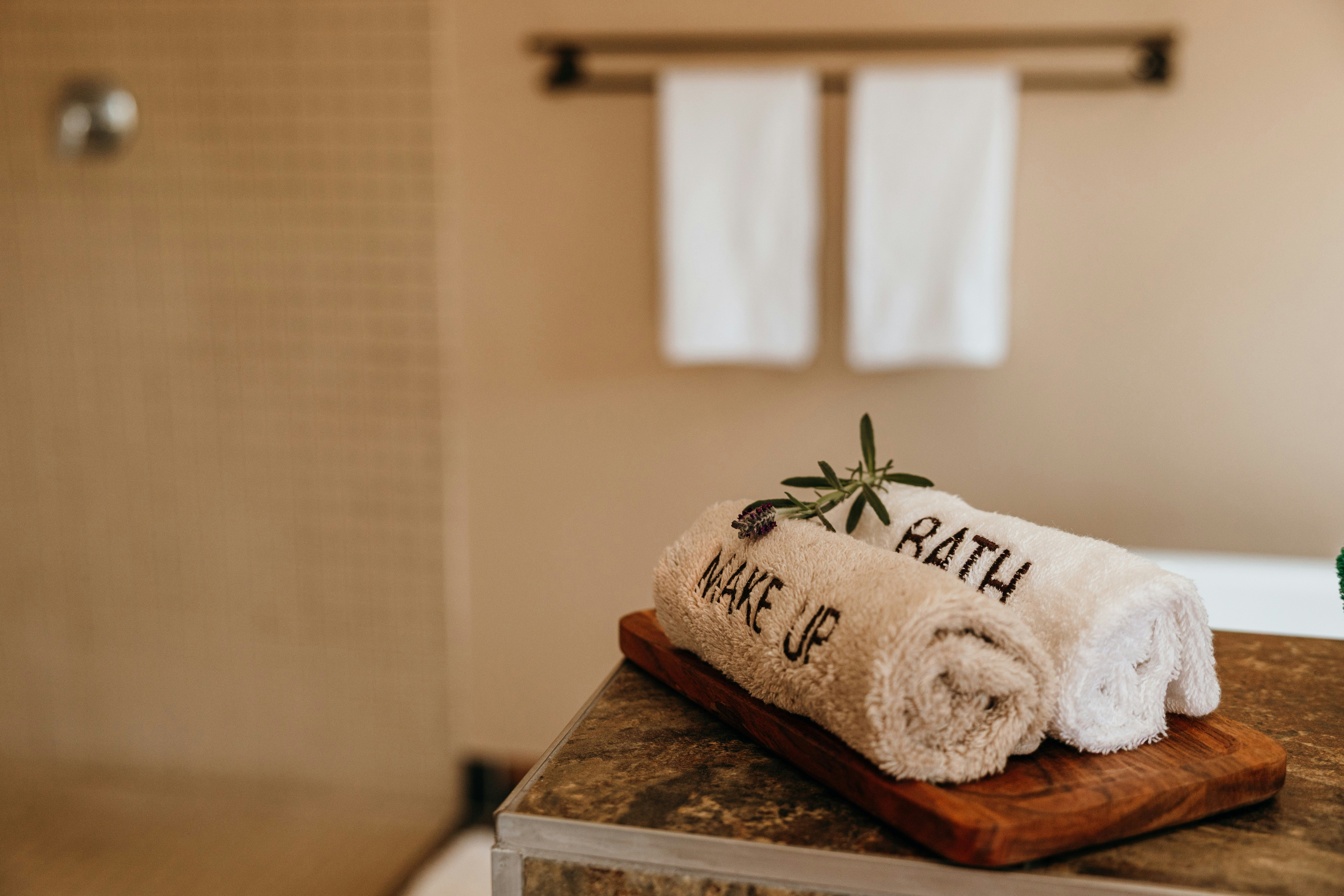 Tranquility Ukuthula Self Catering Game Farm House with Hot Tub image no 63 of 118