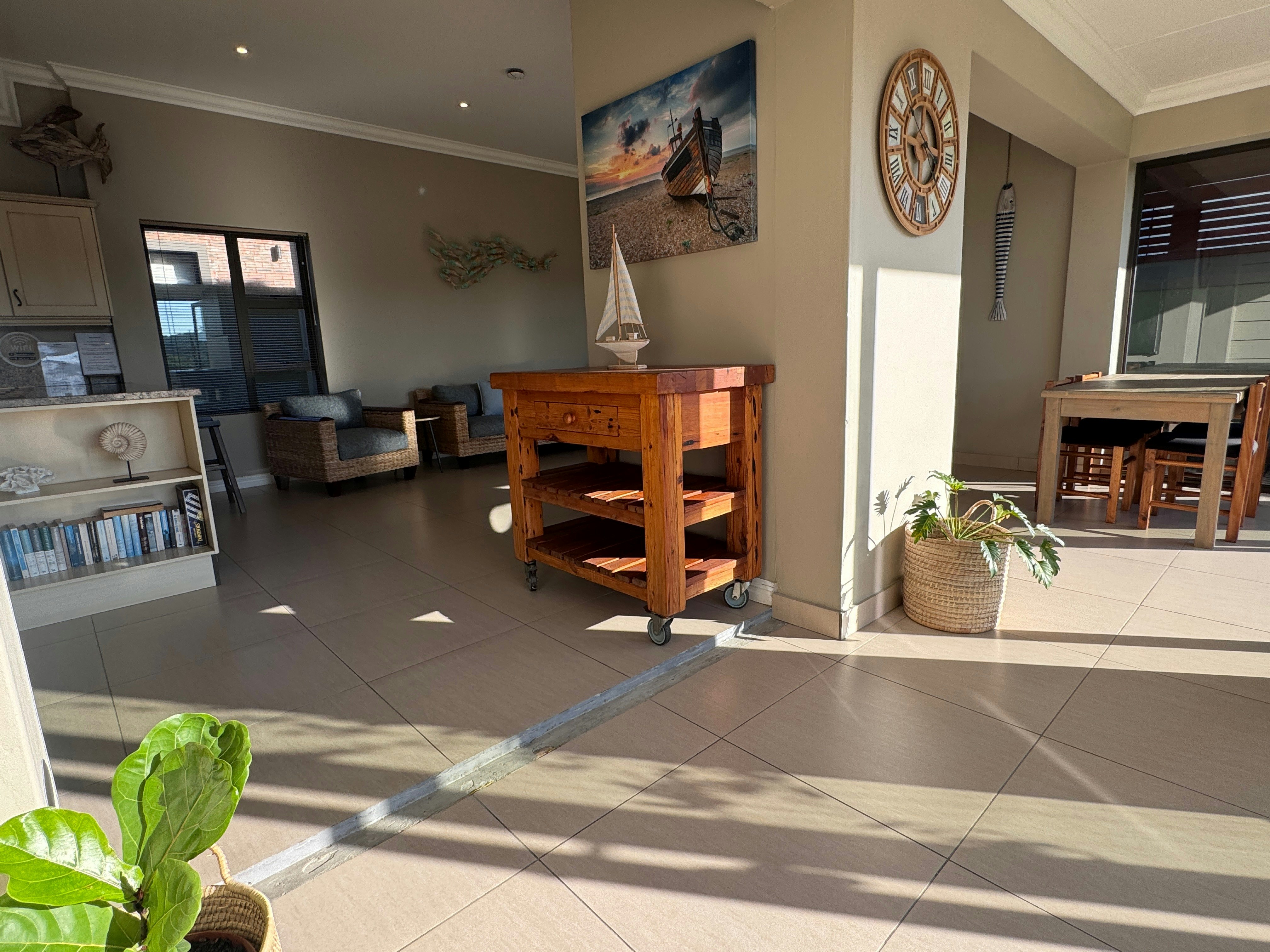 Luxury Beachhouse Villa image no 17 of 39