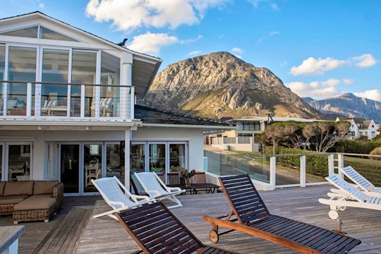 Hermanus Accommodation at  | Viya