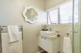 Overberg Accommodation at C'estÇa Cottage | Viya