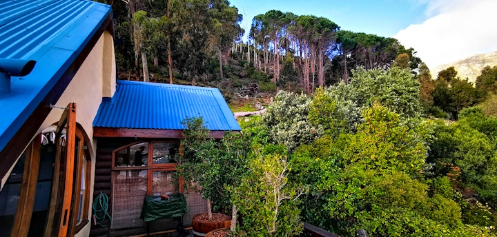 Cape Town Accommodation at Bayview Mountain Sea-facing Cottages | Viya