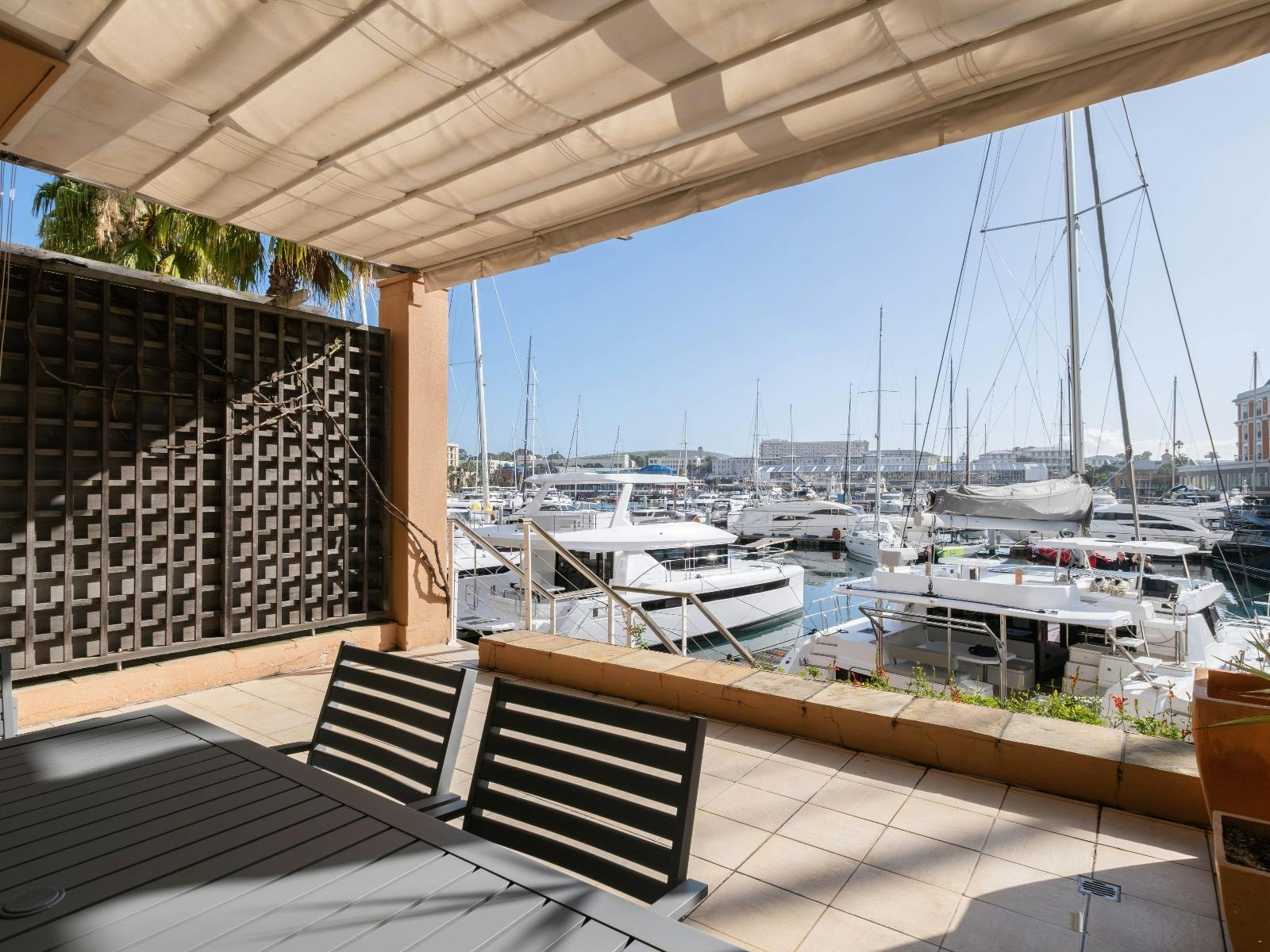 Mountain Marina - One Bedroom Premier 4 image no 1 of 13