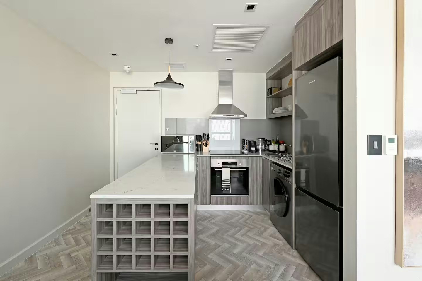Skye @ Foreshore Place image no 11 of 27