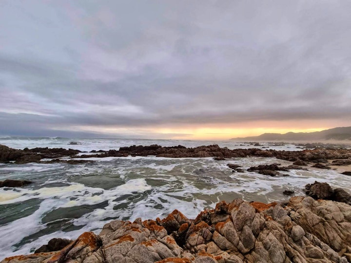 Sarah Baartman District Accommodation at Rugged Rocks - Crab Cottage | Viya